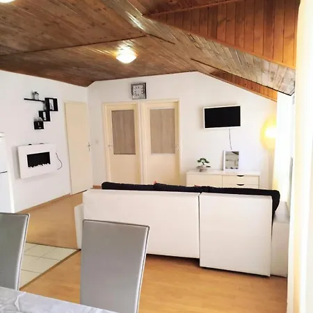 Ruza Apartment Zaton (Sibenik-Knin)