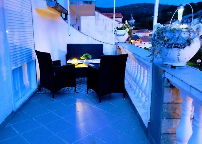 Ruza Zaton (Sibenik-Knin)